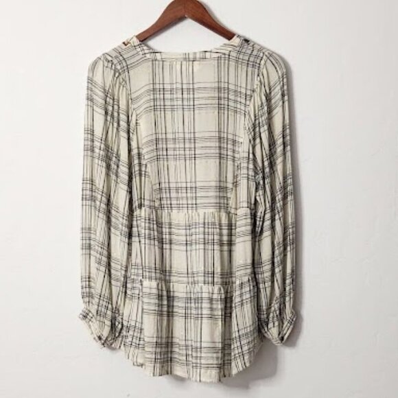 Anthropologie Women's Darlene Plaid Peasant Blouse in size Medium - Picture 3 of 5